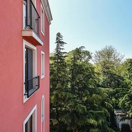 Hotell Mare Flat Two Bedrooms Free Parking Saints Constantine and Helena