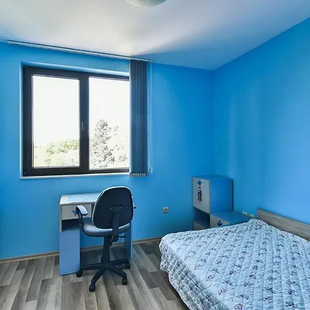 Mare Flat Two Bedrooms Free Parking Hotel Saints Constantine and Helena