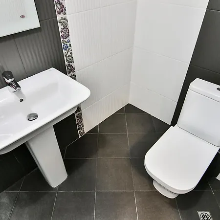 Mare Flat Two Bedrooms Free Parking Hotel